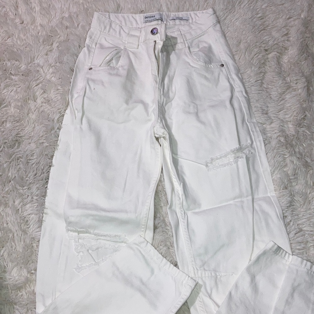 Bershka Balloon Ripped White Jeans